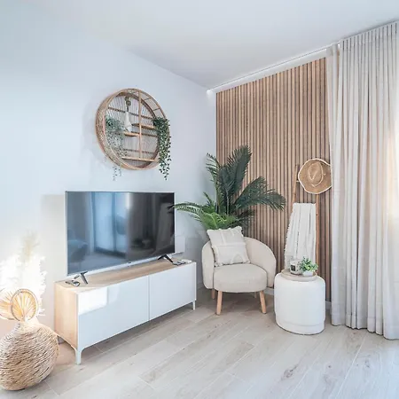 Apartament One80 Residences New With Sea View To Gibraltar & Africa And Walking Distance To The Beach Estepona